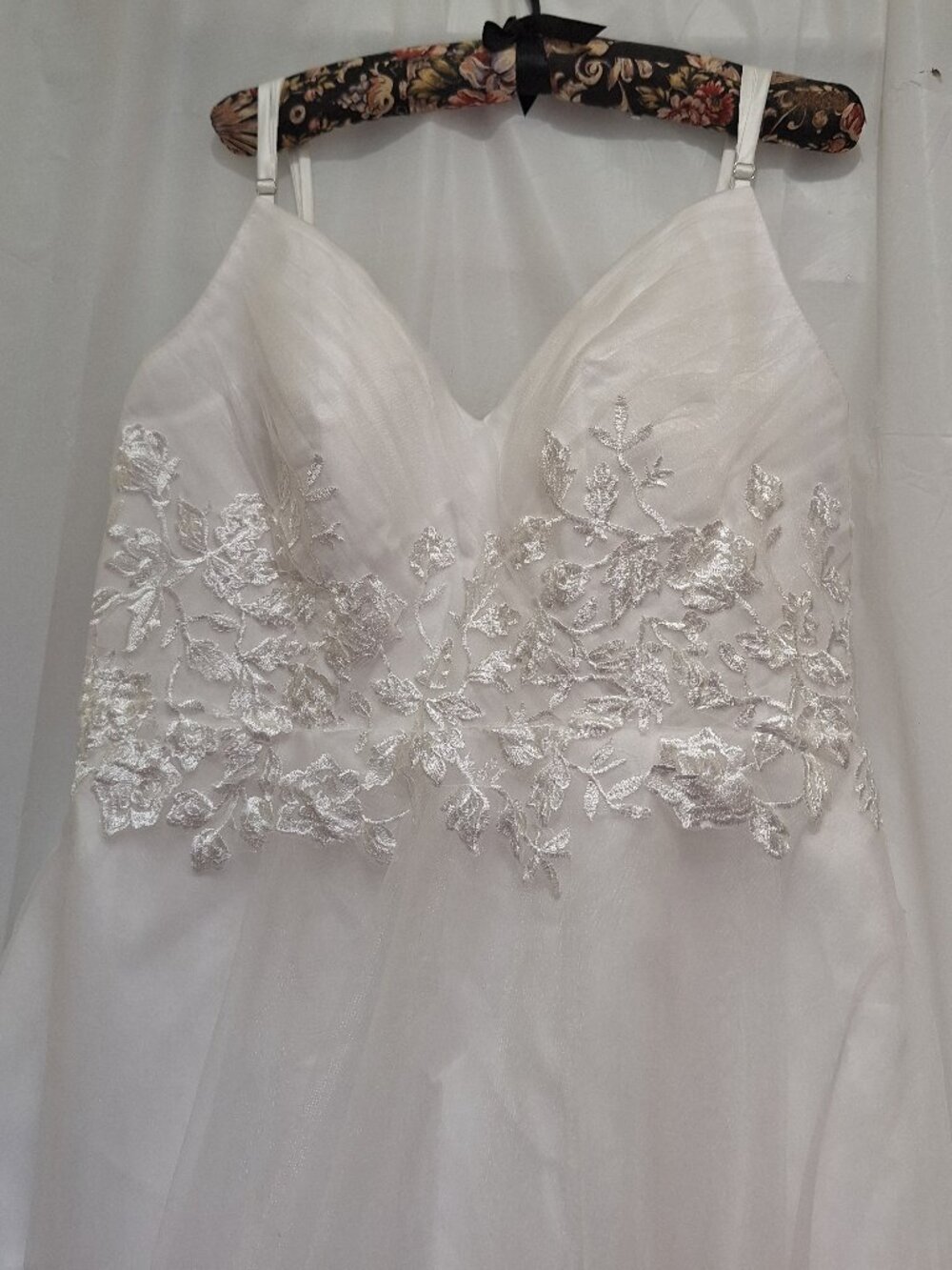 BRIDAL/WEDDING GOWN; Size 16W NWT PLUS SIZE WEDDING DRESS